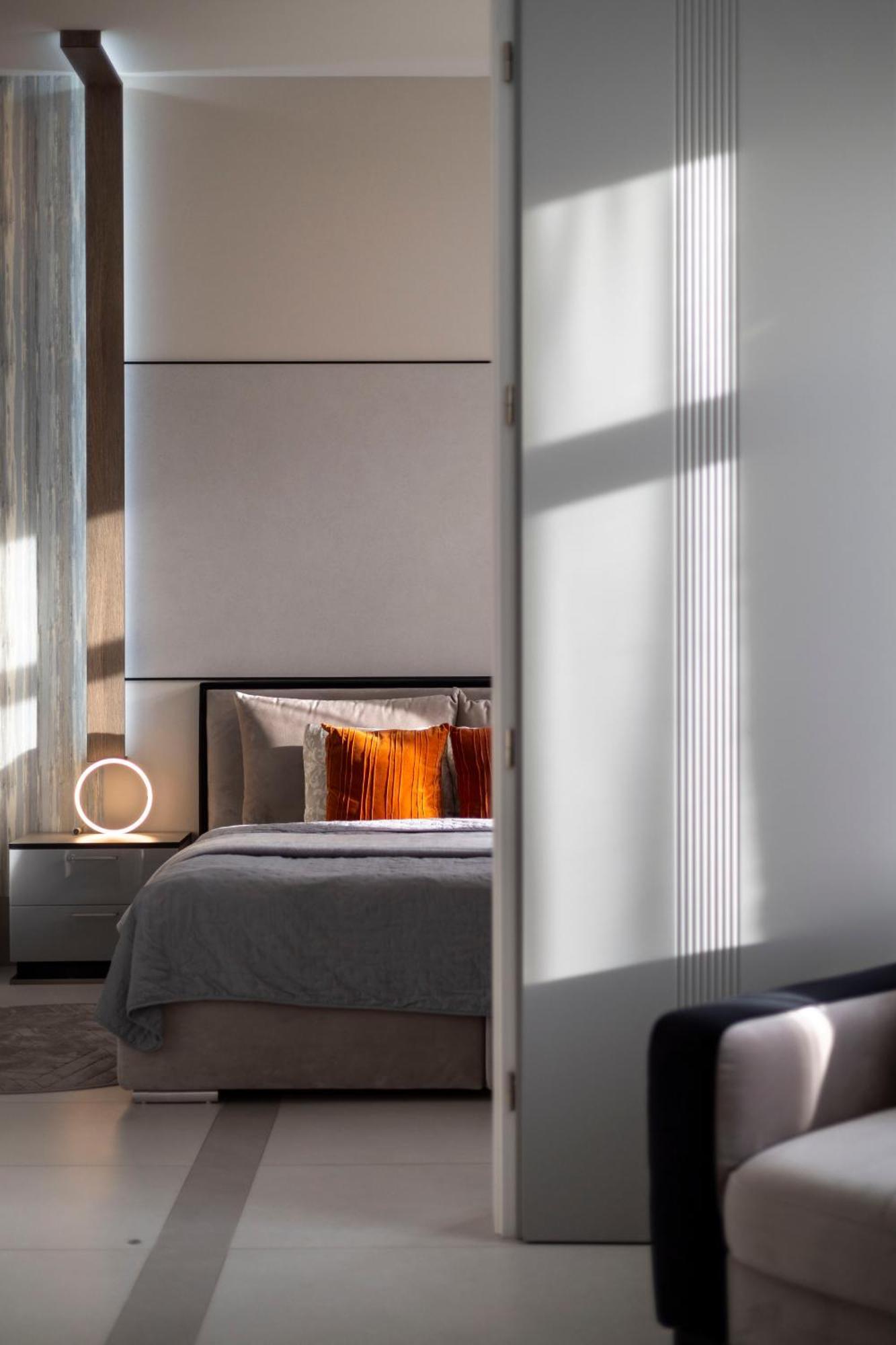 Luxurious High-end Grand On The St Stephen Road Apartment