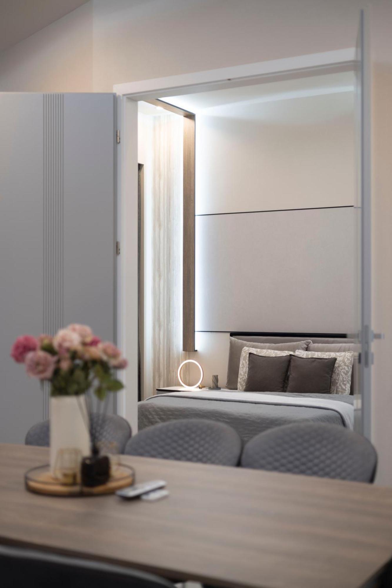 Luxurious High-end Grand On The St Stephen Road *